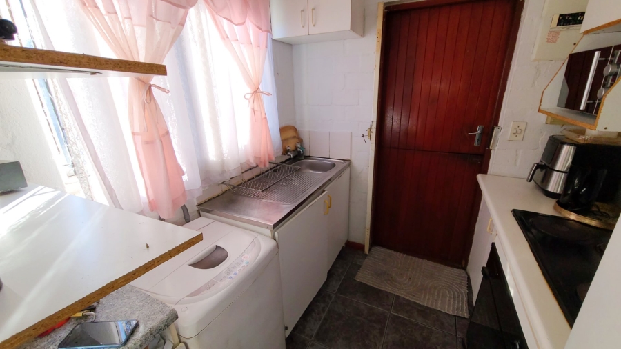 To Let 2 Bedroom Property for Rent in Silversands Western Cape